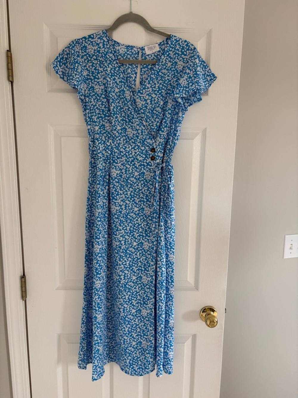 Sienna Sky Blue and White Floral Midi Dress
